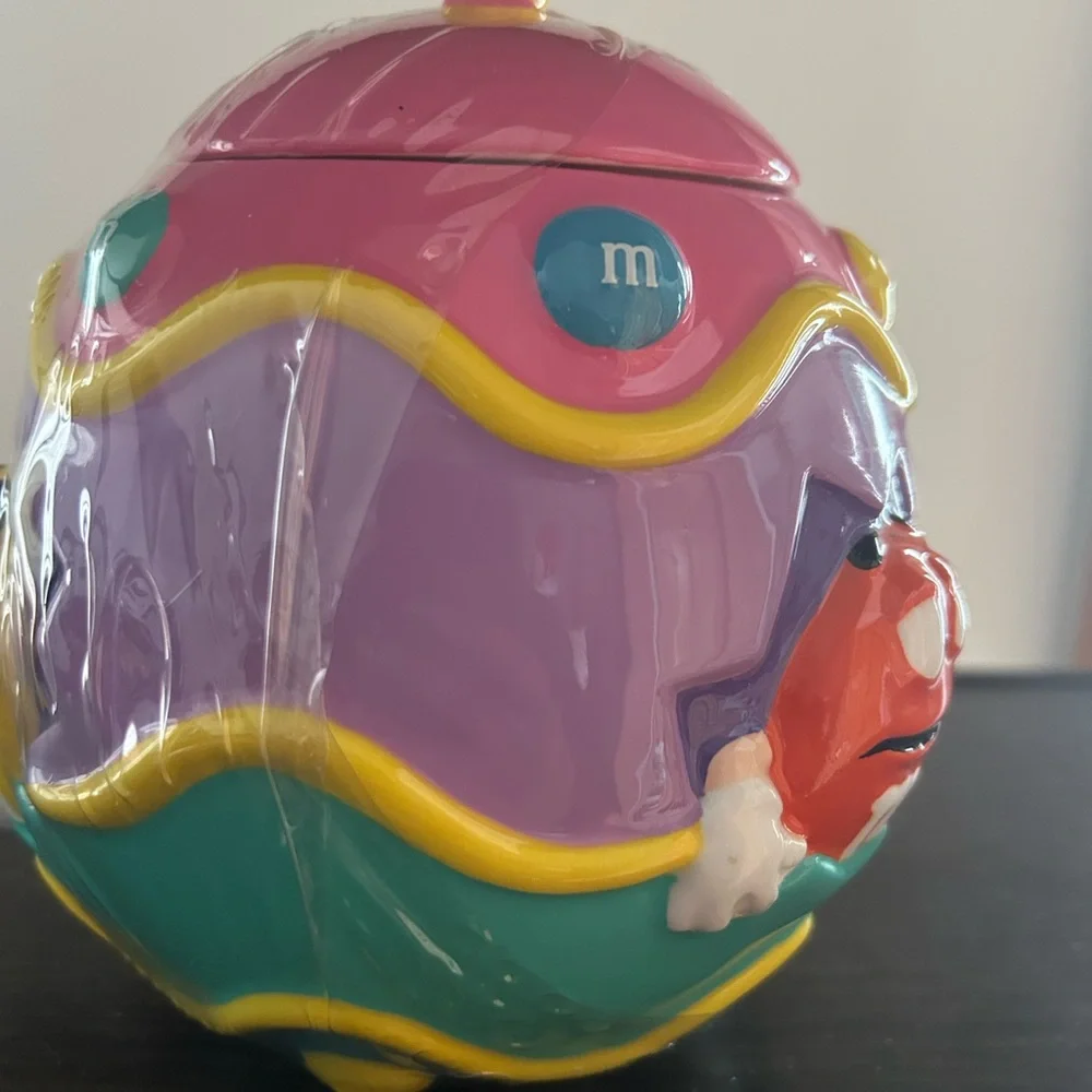 M&M'S Easter Egg candy/cookie Sealed Rare